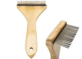 Crufts Hrabičkový hřeben z bambusu na srst (10700318)