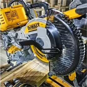 DeWalt DCS727N-XJ / Aku pokosová pila / 54V / 250 mm / 4300 ot/min / bez aku (DCS727N-XJ)
