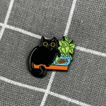 Pinarna.cz Černá kočička u akvárka