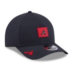 New Era Pánská kšiltovka Atlanta Braves MLB 2026 Clubhouse 9FORTY M-Crown A-Frame Snapback