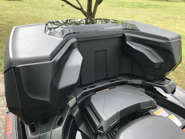 Can-Am Zadní plastový box LinQ system premium 124l -deluxe