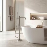 REA - Volně stojící baterie Clif Brush Nickel REA-B7500