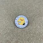 Pinarna.cz Kuře s nožem a knihou - Be aware! I am reading. / Buďte na pozoru! Čtu si.