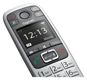 Gigaset E560 platinová / DECT telefon / Se záznamníkem / TFT displej 4,57 cm / Výdrž 320 h (S30852-H2708-C101)