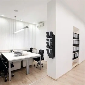 Durable FLEXIPLUS 6 černá, vertikální / Držák na letáky / A4 / 6 přihrádek (1700008061)