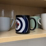 Great Branding Hrnek Winnipeg Jets NHL OVERSIZED Logo (330 ml)