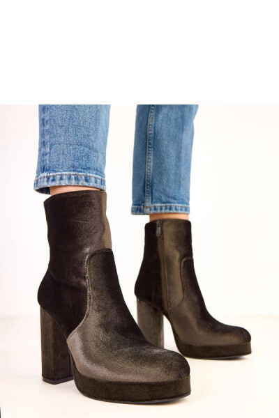 Boty na podpatku model 220583 Solea 41