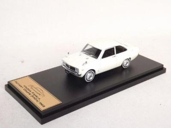 MAZDA Familia Rotary Coupe (M10A) 1968 1:43 Hachette Japan