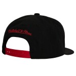 Mitchell & Ness Pánská kšiltovka Detroit Red Wings NHL Retro Lock Up Snapback