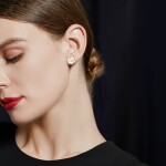 Náušnice v podobě rozkvetlé květiny Medina, Zlatá