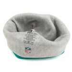 New Era Pánská zimní čepice San Francisco 49ers NFL Official 2021 Sideline Sport Knit