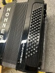 Hohner Fun Nova II 80 light, black celluloid, B-stepped (použité)