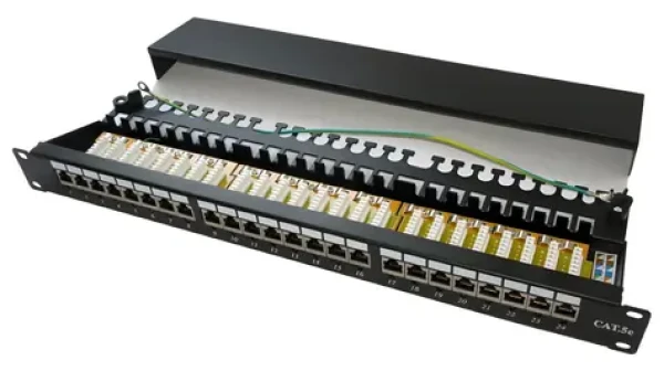 XtendLan / Patch panel / 19" / 24 portů / stíněný / Cat5e (XL-PP19-24C5ESD-LED)