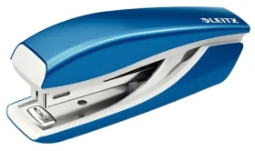 Leitz NeXXt 5528 metalická modrá / Mini sešívačka / až 10 listů / kov (55281036)