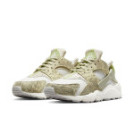 Dámské běžecké boty Air Huarache DV3207-001 Nike