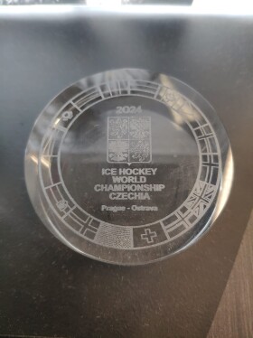 Skleněný puk Ice Hockey World Championship Czechia MS 2024