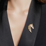 Luxusní brož ve tvaru koňské hlavy Napoli, Zlatá