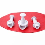 Dortisimo Plastové vypichovače s pístem Srdíčka (3 ks)