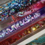 Konges Sløjd Kouzelná hůlka se třpytkami Unicorn, fialová barva, plast