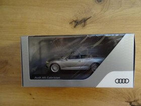 Audi A5 Cabriolet dealerský obal