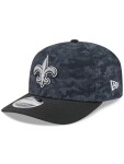 New Era Pánská kšiltovka New Orleans Saints NFL 2026 Salute to Service 9SEVENTY Stretch-Snap
