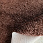 DumDekorace Kulatý, huňatý koberec s dlouhým vlasem v čokoládově hnědé barvě Šířka: 60 cm | Délka: 60 cm