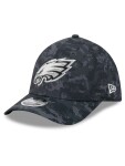 New Era Pánská kšiltovka Philadelphia Eagles NFL 2026 Salute to Service 39THIRTY M-Crown Flex Velikost: M/L