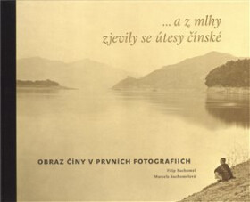 Mlhy zjevily se útesy čínské Filip Suchomel