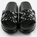 Černé dámské pantofle se zapleteným páskem (XA-137) Barva: odcienie czerni, Velikost: XL (42)
