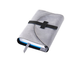 Kožený obal se sponou