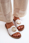 Zazoo 2938 Kožené Žabky Na Ploché Podrážce S Ozdobou Bílé 36