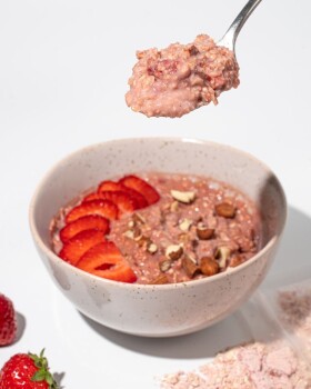 Vilgain Minutová proteinová ovesná kaše – jahodový mousse 400 g