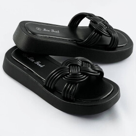 Černé dámské pantofle plochou podrážkou (CM-49) Barva: odcienie czerni, Velikost: XL (42)