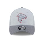 New Era Pánská kšiltovka Atlanta Falcons NFL 2024 Training Camp 39THIRTY Flex Velikost: L/XL