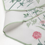 Středový ubrus s výšivkou RŮŽOVÉ KVÍTÍ 85 x 85 cm