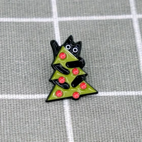 Pinarna.cz Černá kočička kolem vánočního stromečku