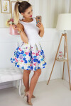Dámské společenské šaty bez rukávů se model 15042960 sukní a páskem bílé Bílá / 40 krémová s květinovým vzorem 36 - BICOTONE