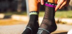 Kompresní běžecké ponožky Compressport Pro Marathon Socks V2.0 - Black/Safe Yellow/Neo Pink Velikost: EU 45-48