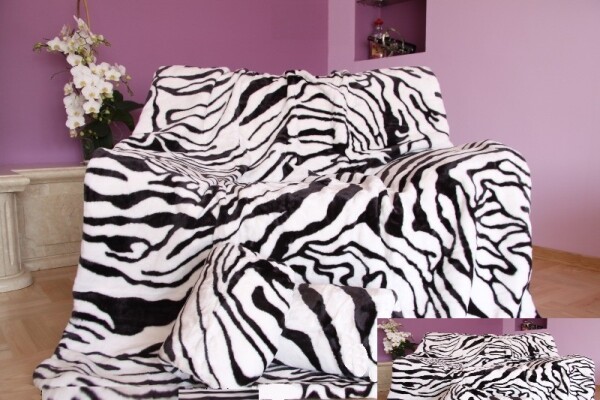 Domtextilu Luxusní deka z akrylu bílá s černými pruhy