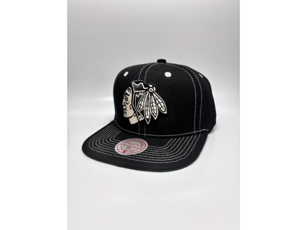 Mitchell & Ness Pánská kšiltovka Chicago Blackhawks NHL Contrast Natural Snapback