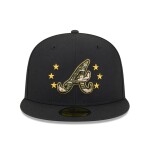 New Era Pánská kšiltovka Atlanta Braves MLB 2024 Authentic Armed Forces 59FIFTY Fitted Velikost: 7 1/2