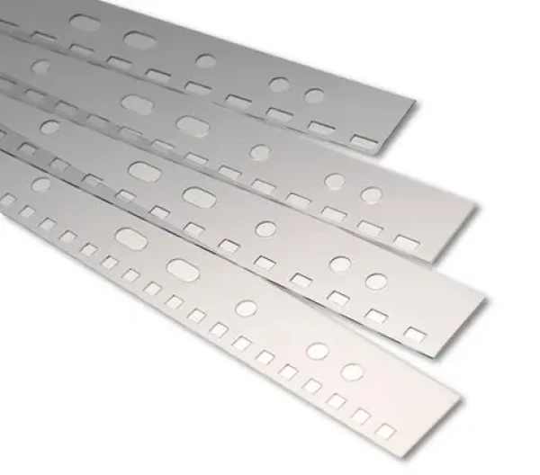 Závěs do pořadače pro plastové hřbety s euroděrováním (ibi-strip)