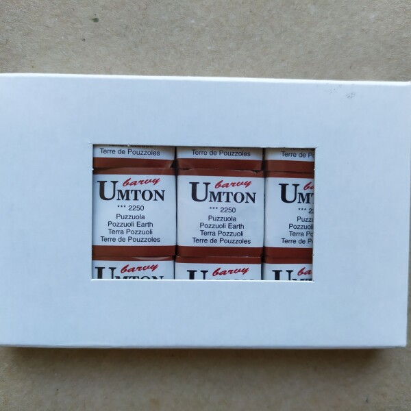 Umton Umton, mistrovské akvarelové barvy, 1/2 pánvička, 2,6 ml, 1 ks Barva Umton: 2250 Puzzuola
