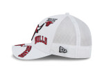 New Era Pánská kšiltovka Chicago Bulls NBA 9FORTY M-Crown A-Frame Trucker All Over bílá
