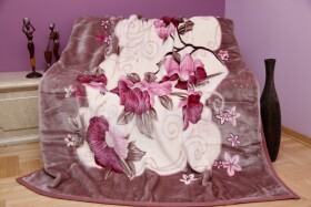 Teplá krémová deka na postel se vzorem květů Šířka: 160 cm | Délka: 210 cm