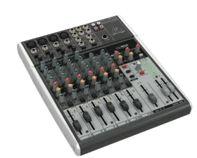 Behringer Xenyx 1204USB / Analogový mixážní pult / 12 kanálů / USB / XLR / 6.3mm (27000149)