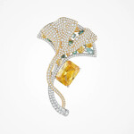 Brož ve tvaru listu jinanu s krytalem v barvě slunce, Zlatá