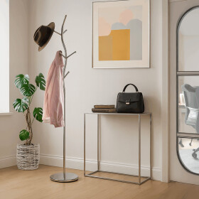 Věšák stojanový, výška 180 cm, kovová chromovaná konstrukce, nosnost 10 kg