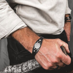 Pánský náramek Vegvisir - pravá kůže, chirurgická ocel, Černá 22 cm