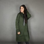 HOSH Pletené šaty EVELYN s kapucí Barva: Černá